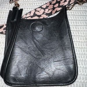 EUC Ahdorbed vegan leather purse and cheetah strap